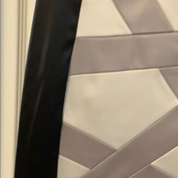 Dress - Picture 2 of 5